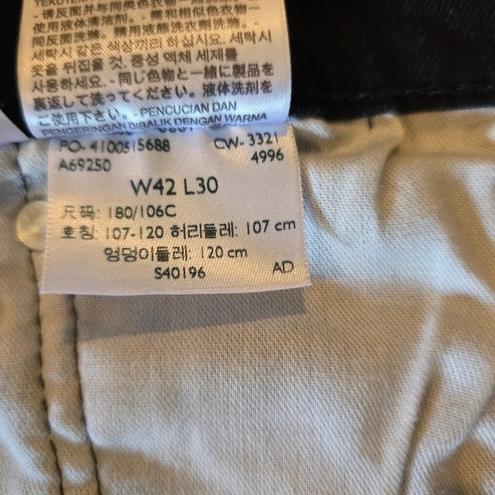 Levis 502 Taper Fit Jeans Mens 42x30 Black Denim Pants A69250-4996